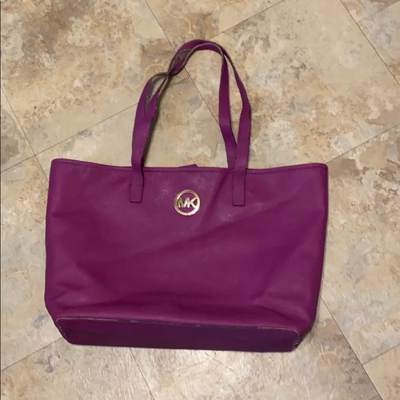 purple tote purse